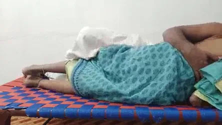 देसी मल्लू वाइफ को पति ने चोदकर सेक्स वीडियो बनाया मल्लू बीएफ क्लिप — screenshot 1