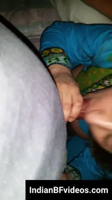 सूट पहनी पाकिस्तानी सुन्दर भाभी ने प्रेमी का बड़ा लंड चूसा ब्लू फिल्म — screenshot 2