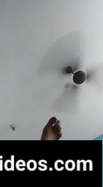 मोटी विधवा ऑन्टी की मोटी चुत मे लंड डालके चोदा वीडियो — screenshot 2