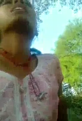 चने के खेत में देसी लड़की की चौड़ी चूत चुदाई गांव की देहाती चुदाई वीडियो — screenshot 1