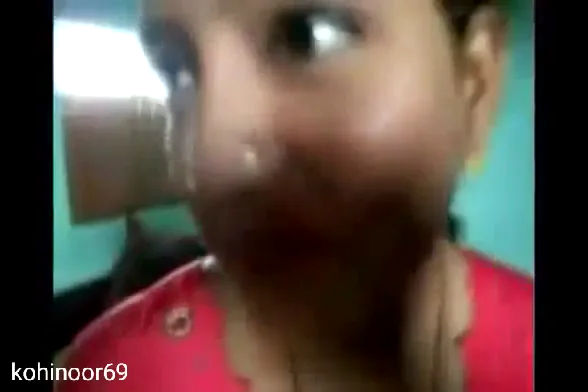 बांग्लादेशी भाभी को छेड़कर जोर से चोदा गांड और चूत मारते हुए देसी सेक्स एमएमएस हिंदी बीएफ वीडियो — screenshot 5