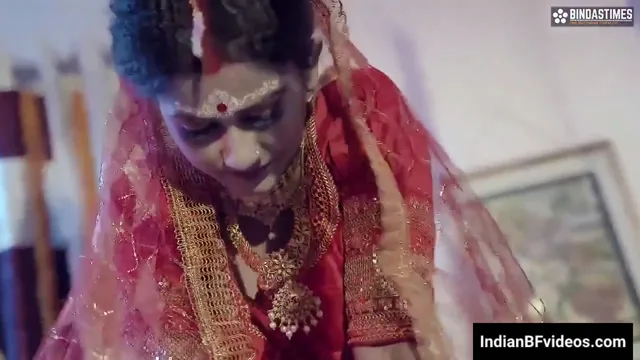 सुहागरात में दुल्हन ने उल्टे मुंह पति का लंड चूसकर देसी चुदाई की हिंदी बीएफ सेक्स वीडियो — screenshot 1