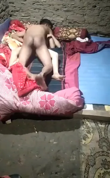 पड़ोसी लड़के ने देहाती प्रेमिका के घर जाकर फटाफट बुर चुदाई की देसी वीडियो — screenshot 10