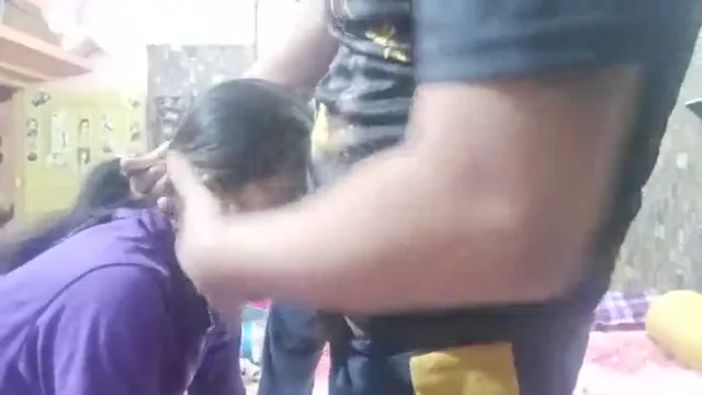 गांव की लड़की की चूत शहर के फ्लैट में नशेड़ी बॉयफ्रेंड ने देहाती चोदकर हिंदी बीएफ बनाई
