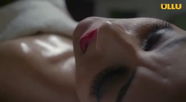 दो इंडियन लेस्बियन लड़कियों का गर्म सेक्स मसाज हिंदी बीएफ ब्लू फिल्म — screenshot 2
