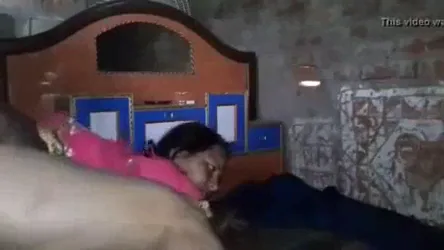 मामी की मोटी देसी चूत चोदकर सारी थकान उतार दी हिंदी बीएफ वीडियो — screenshot 8
