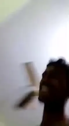 सेक्सी हाउसवाइफ आंटी ने धोबी के साथ मस्त चुदाई की देसी MMS ब्लू फिल्म — screenshot 9