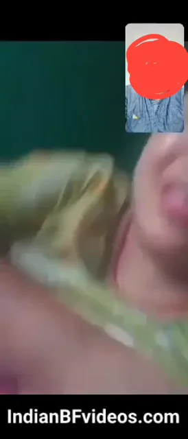 नेपाली भाभी वीडियो कॉल पर बड़े स्तन और चूत दिखाती हुई — screenshot 4