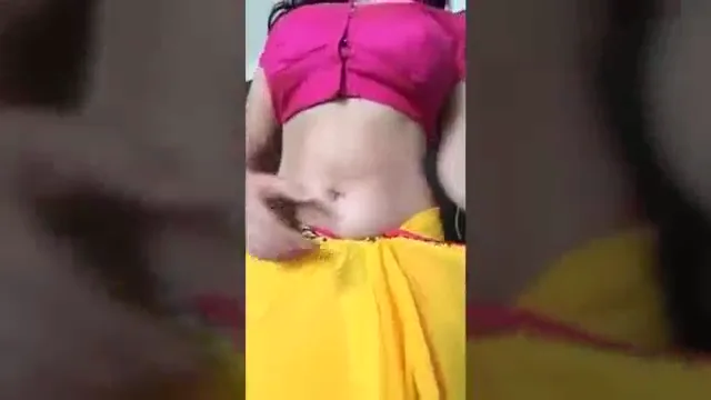 देसी लड़कियां अपनी प्राइवेट चूत गांड खोलकर दिखाती हुई नंगी कंपायलेशन ब्लू फिल्म — screenshot 2