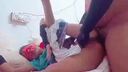 होमियोपैथी डॉक्टर ने भाभी की गांड मारी जोरदार देसी चुदाई MMS — screenshot 4