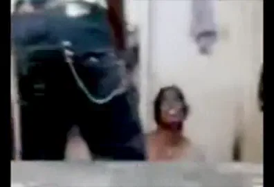मल्लू भाभी की साड़ी उतारकर पिज्जा बॉय ने चोदा मल्लू बीएफ वीडियो — screenshot 6