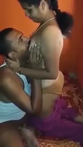जीजा साली की गंदी किसिंग और चूत चुदाई बीवी ने फिल्माई वीडियो — screenshot 4
