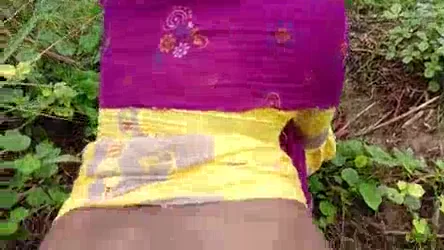 समधन जी की देहाती चूत खेत में बरसात चुदाई MMS वीडियो — screenshot 10