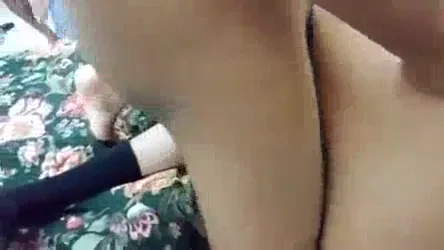 रंडी आंटी की चूत चार लंडों से शांत हुई देसी गैंगबैंग चुदाई — screenshot 4