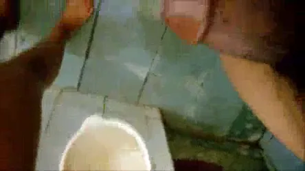 मुस्लिम भाभी के बड़े बूब्स पर पेशाब करके देसी चुदाई की MMS क्लिप — screenshot 2