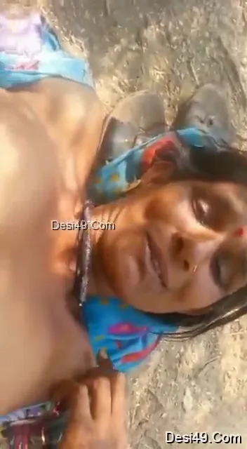 देहाती गुजराती मजदूर औरत को ठेकेदार ने मूताया फिर खुले में चोदा हिंदी बीएफ — screenshot 5