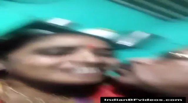 फोन पर पति से बात करते हुए भाभी ने देवर से चूत चुदाई करवाई मस्त वीडियो — screenshot 2