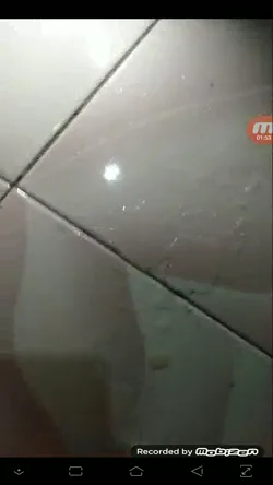हरे खीरे से गोरी चूत चोदकर औरत ने मूत निकाल दिया चुदाई वीडियो — screenshot 5
