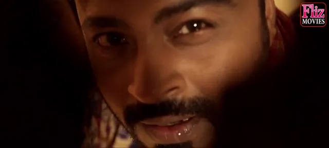 मालकिन को फोन सेक्स करते चूत में खीरा डालते देखा हिंदी बीएफ वीडियो — screenshot 9
