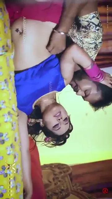 शहनाई की धुन पर हस्बैंड वाइफ का हॉट इरॉटिक रोमांस चुदाई वीडियो — screenshot 2