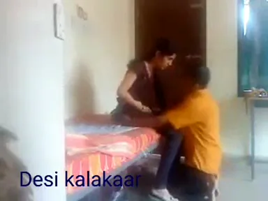 मकान मालिक की बेटी को किराएदार अंकल ने कमरे में बुलाकर देहाती चुदाई की एमएमएस — screenshot 4