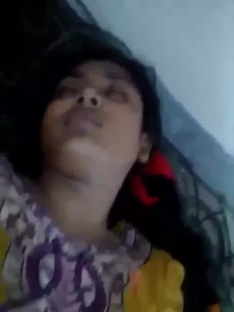 बंगाली मुस्लिम गर्ल की दर्द भरी चूत चुदाई पेनफुल देसी सेक्स हिंदी बीएफ वीडियो — screenshot 4