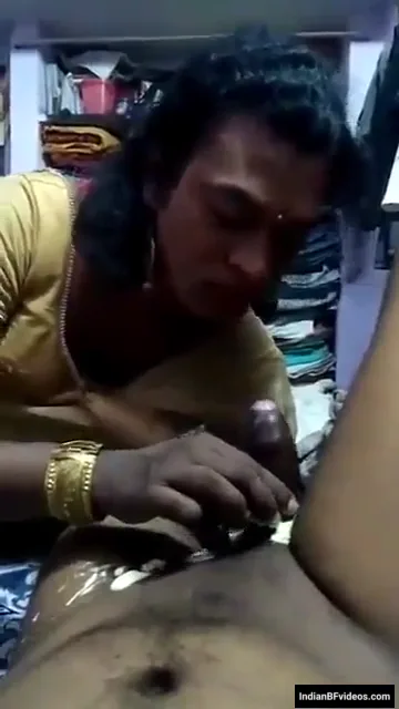 साउथ इंडियन छक्के ने आइसक्रीम लगाकर लंड चाटा गे सेक्स MMS वीडियो — screenshot 5