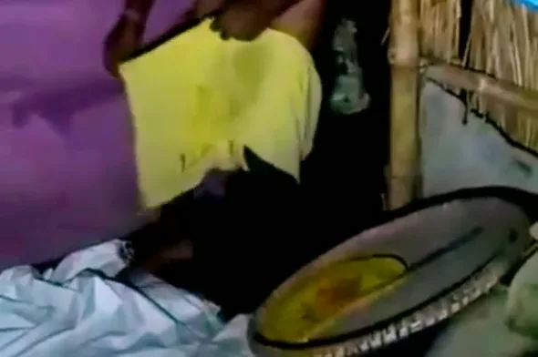 ससुर ने बहु की चूत चोदकर देसी सेक्स MMS बनाया गांव वाली चुदाई हिंदी बीएफ — screenshot 10