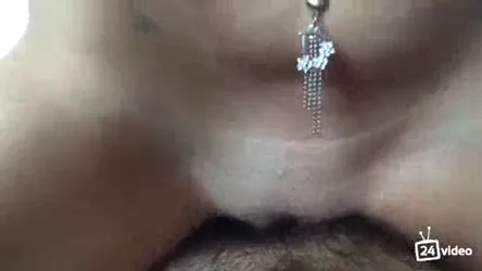 गर्लफ्रेंड ने चूत के लिप्स से लंड मालिश करके चुदाई करवाई MMS — screenshot 4