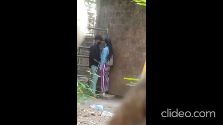 पांच इंडियन लवर्स की आउटडोर देहाती चुदाई कंपाइलेशन ब्लू फिल्म