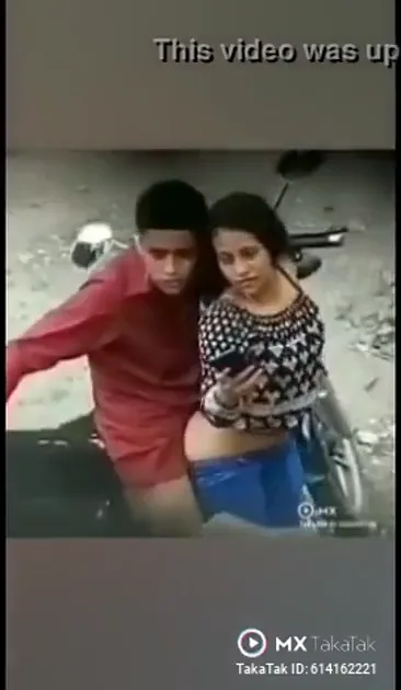 इंडियन लवर्स की आउटडोर चुदाई का वायरल एमएमएस देसी सेक्स ब्लू फिल्म वीडियो — screenshot 2