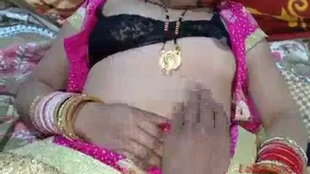 नयी साड़ी गिफ्ट देकर बीवी की जबरदस्त देसी चुदाई पति का हिंदी बीएफ — screenshot 8
