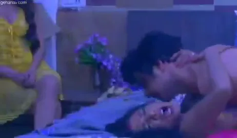 आधी चुदाई से नाराज दूसरी बीवी ने गुस्से में लंड पकड़कर चोदा हिंदी ऑडियो — screenshot 3