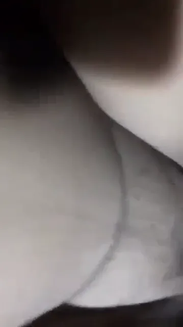 लोकल बिहारी आंटी की चूची दबाकर जोरदार चोदने का देसी सेक्स वीडियो — screenshot 2