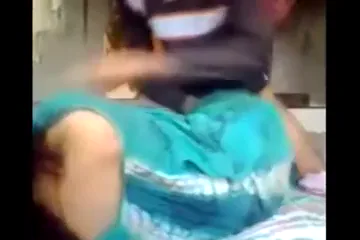 ज़िद्दी देवर को लताड़ते हुए जबरदस्त चुदाई करवाती प्यारी भाभी का देसी सेक्स वीडियो — screenshot 1