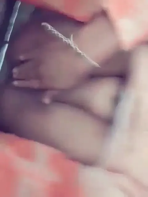 आंटी की गरम चूत की खुजली मिटाने वाला देसी सेक्स MMS वीडियो — screenshot 3