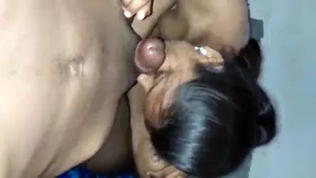 काली चूत वाली साली की मस्त और जोरदार चुदाई करता जीजा हिंदी बीएफ वीडियो — screenshot 4