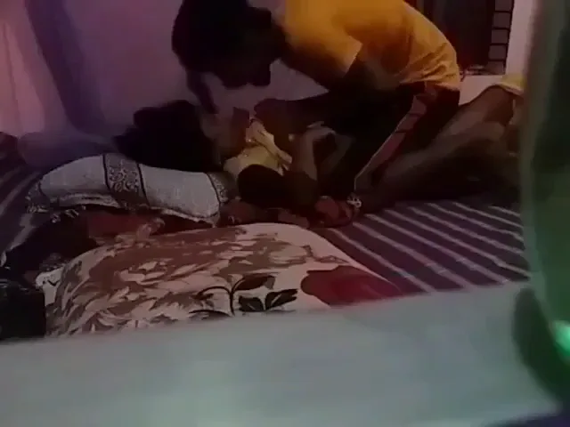 हल्दी प्रोग्राम के बाद लवर्स ने किया जोरदार चुदाई का कार्यक्रम हिंदी बीएफ — screenshot 9
