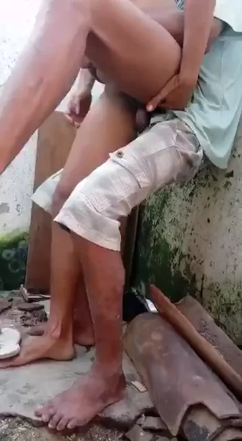 नंगी रंडी खंडहर में मंगोलियन लफंगे से गांड चुदाई देसी एमएमएस वीडियो — screenshot 2