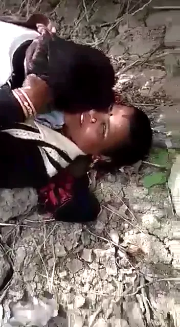 पति ने लुगाई की चूत चुदाई जोरदार तरीके से फिल्माई वीडियो — screenshot 5