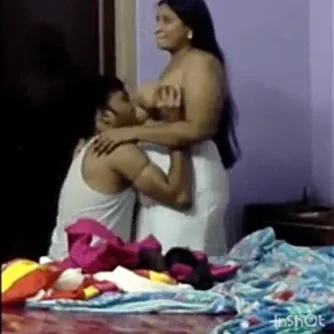 मोटी इंडियन बीवी की चूत और गांड की देसी चुदाई ब्लू फिल्म वीडियो — screenshot 2