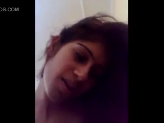 रियूना और उसके बॉयफ्रेंड की जोरदार चूत चुदाई हिंदी बीएफ वीडियो — screenshot 6