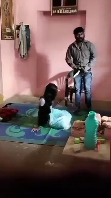 किराए पर रहने वाली आंटी की फटाफट देसी चूत चुदाई एमएमएस वीडियो — screenshot 5