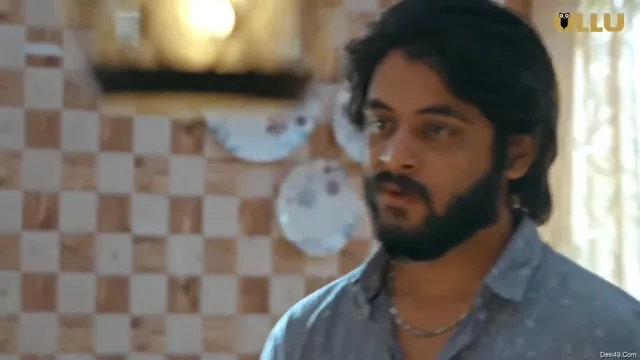 दो मर्दों ने पति की पत्नी की चूत में लंड डालकर चुदाई दिखाई वीडियो — screenshot 2