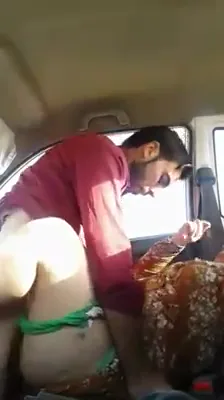 पाकिस्तानी मुस्लिम कपल की कार में जोरदार चुदाई का MMS वीडियो — screenshot 7
