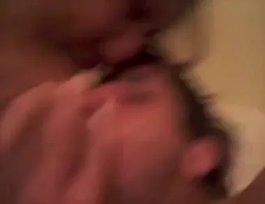 होटल रूम में बीवी को लौड़ा चूसवाया उसके दूध चूसे वीडियो — screenshot 10