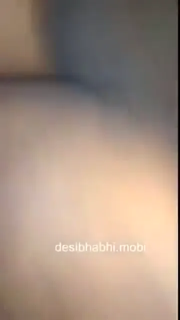 कूरियर वाले ने बड़ी गांड वाली आंटी को जोरदार चूत चोदा देसी सेक्स हिंदी बीएफ वीडियो — screenshot 9