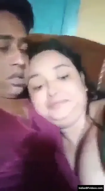 बंगाली भाभी की देसी चूत पति के लंड से चुदाई हिंदी बीएफ एमएमएस वीडियो — screenshot 3