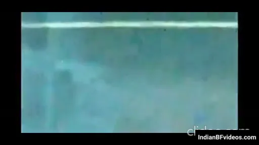 पाकिस्तानी कपल का पब्लिक प्लेस में चुपके से रोमांस करते हुए MMS ब्लू फिल्म — screenshot 8
