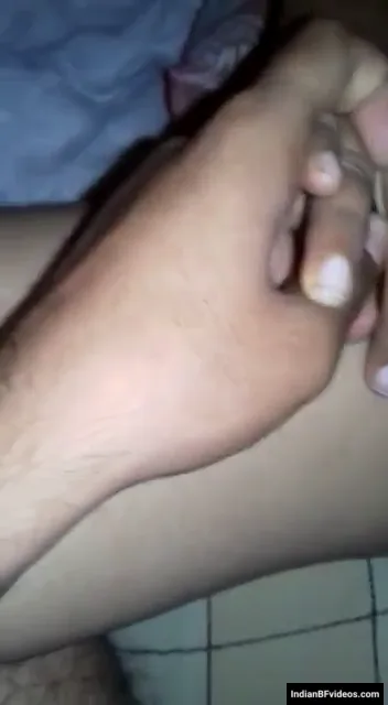 पाकी गर्लफ्रेंड ने बॉयफ्रेंड का लंड चूसकर चूत चुदवाई वीडियो — screenshot 4